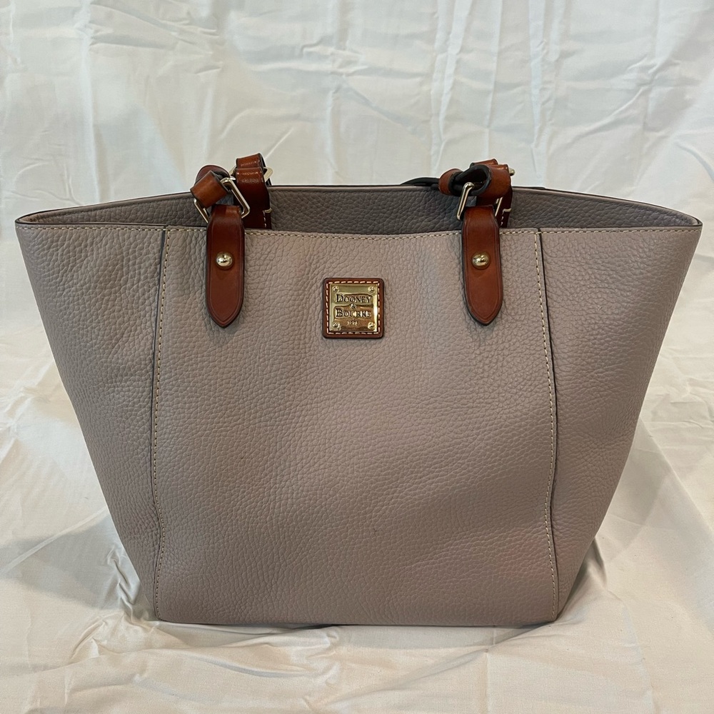 Dooney and bourke shoulder bag